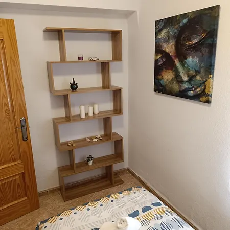 Velazquez Apartman *